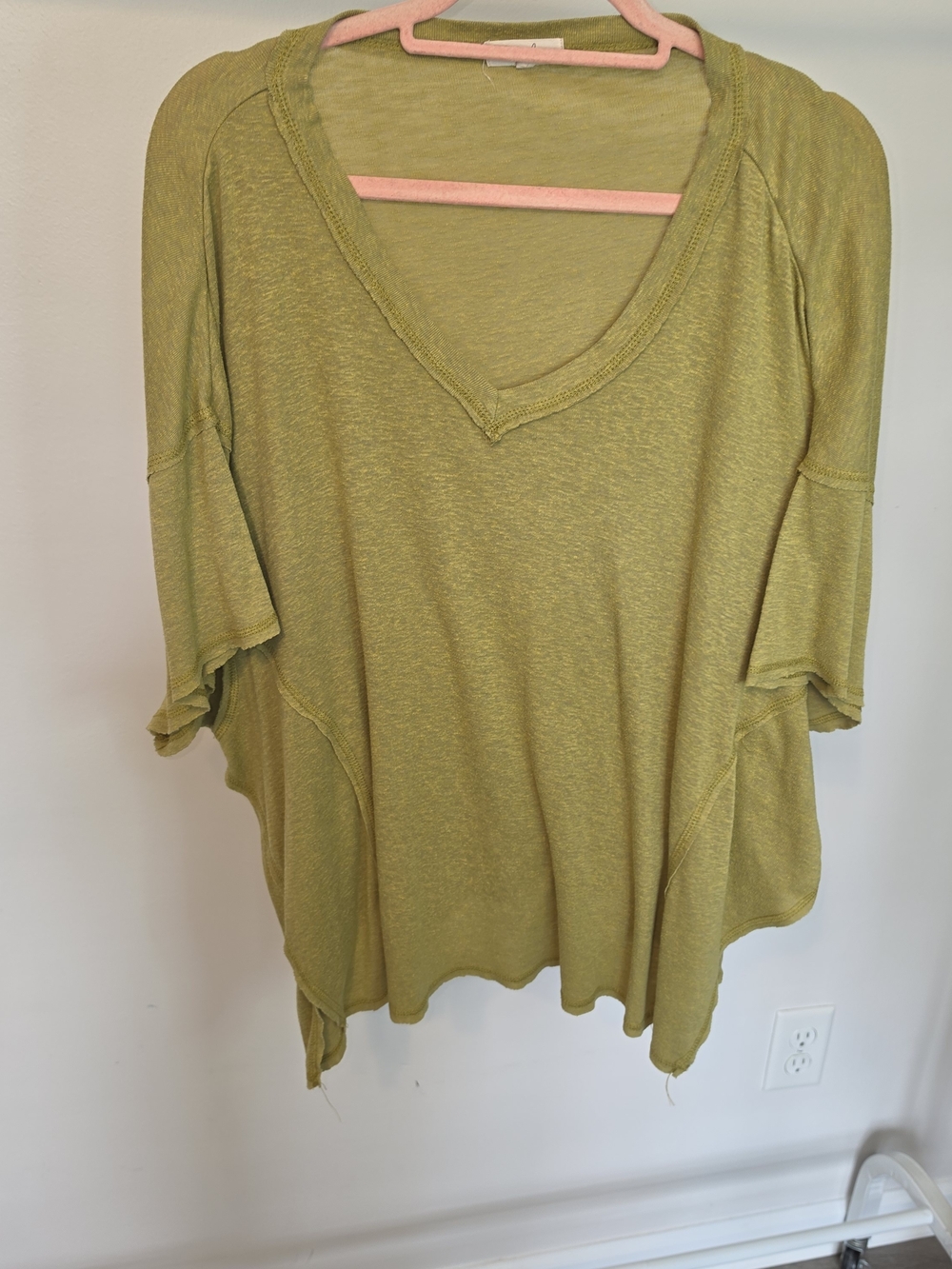 easel Olive Green Relaxed V-Neck Tunic